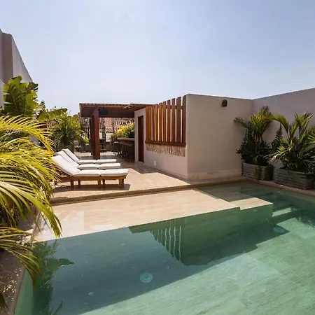 Casa Del Hidalgo - Walled 7br Colonial Cartagena